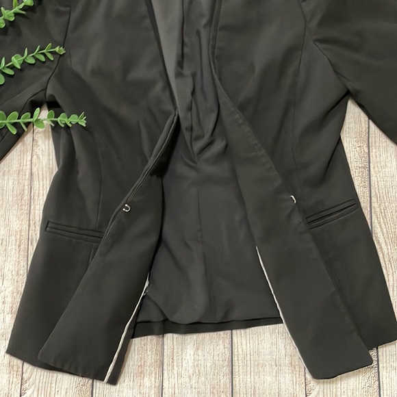 🌸 Clearance! 🌸 Ann Taylor Black Petite Blazer Size 6P - Picture 6 of 14